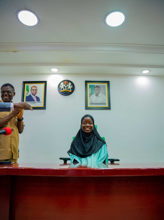 Shaibu Vacates Office For LASU 5.0 CGPA Graduate