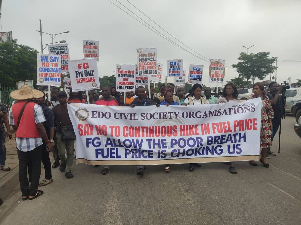 Protesters Hit The Streets In Edo State Over Hike In Fuel