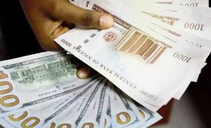 See How Naira Drops in Parallel Market Today